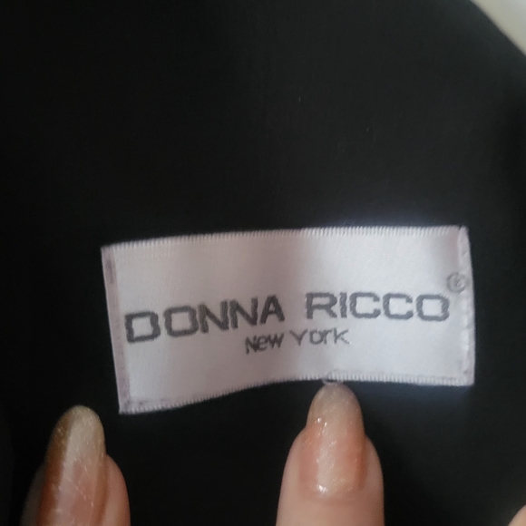 Donna Ricco polka dot Navy dress. Fabulous condition - Picture 4 of 8